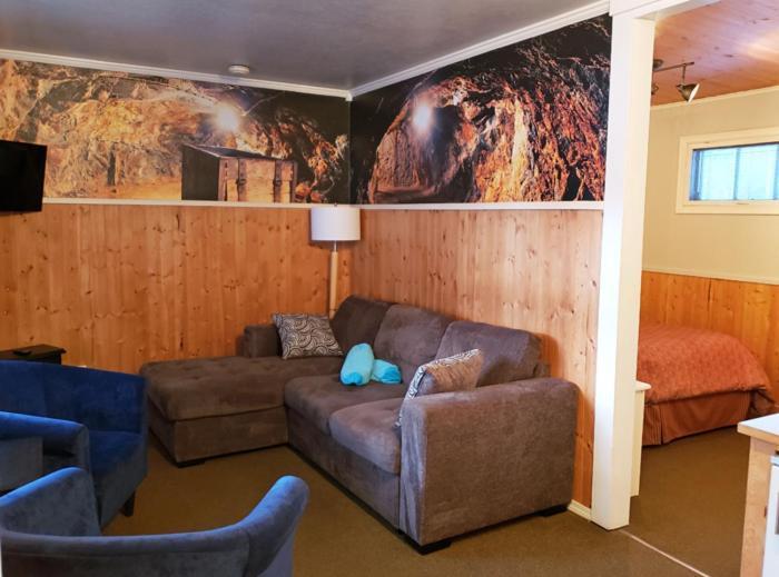 Reno Motel Salmo Exterior photo